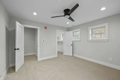112 Indian Trail Beaufort NC 28516