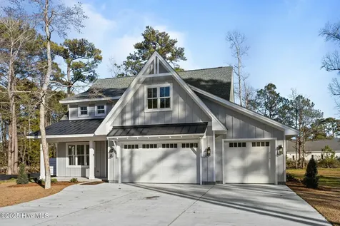 112 Indian Trail Beaufort NC 28516