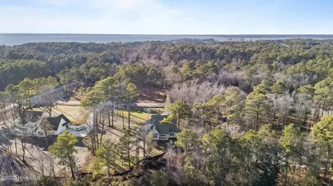 112 Indian Trail Beaufort NC 28516