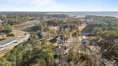 112 Indian Trail Beaufort NC 28516