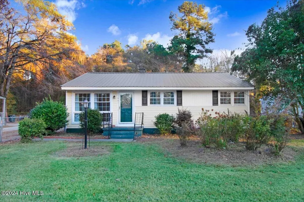901 Candlewood Drive Kinston NC 28501