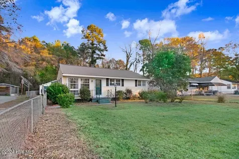 901 Candlewood Drive Kinston NC 28501