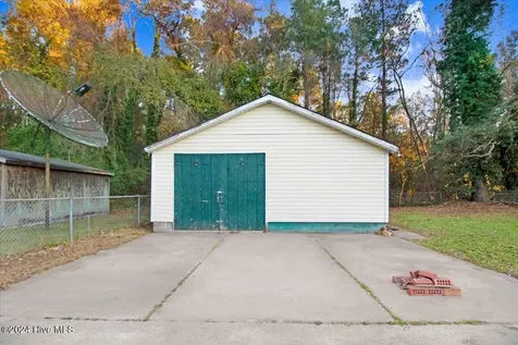 901 Candlewood Drive Kinston NC 28501