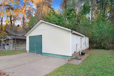 901 Candlewood Drive Kinston NC 28501