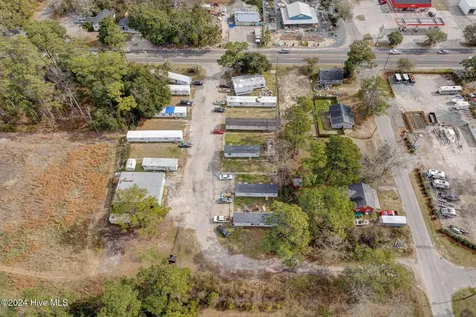 1209 N Howe Street Southport NC 28461