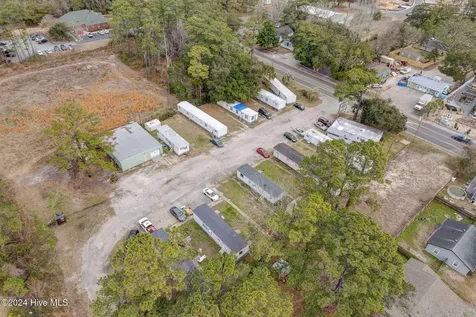 1209 N Howe Street Southport NC 28461