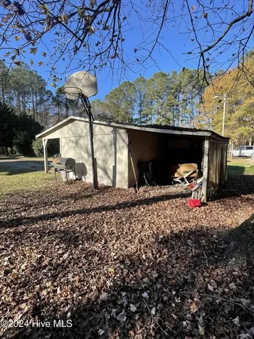 1109 Beegee Lane Williamston NC 27892