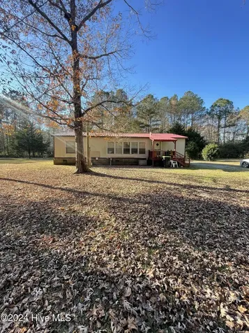 1109 Beegee Lane Williamston NC 27892