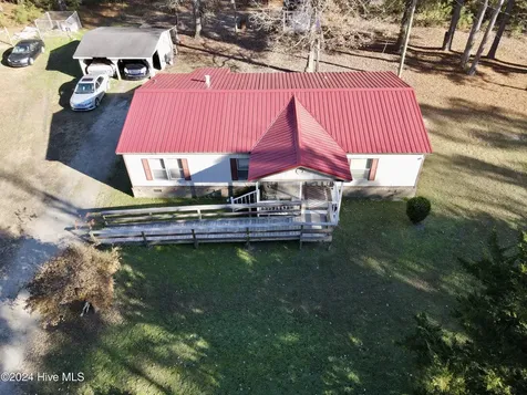 1109 Beegee Lane Williamston NC 27892
