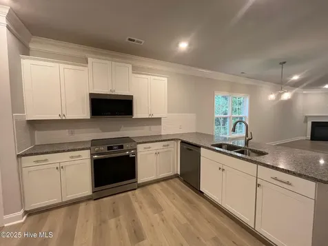 1207 Mandevilla Drive SE Bolivia NC 28422
