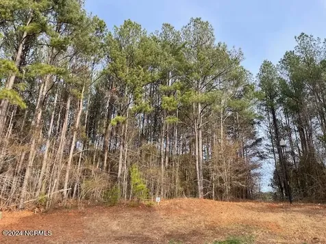 3326 Oak Leaf Drive Rocky Mount NC 27804