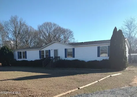 120 Duck Ridge Drive Pikeville NC 27863
