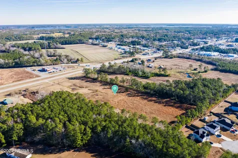 4178 Freedom Way Hubert NC 28539