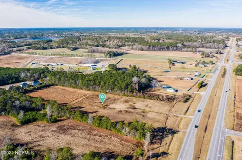 4178 Freedom Way Hubert NC 28539