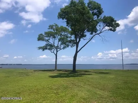 32 Little Creek Road Extension Belhaven NC 27810