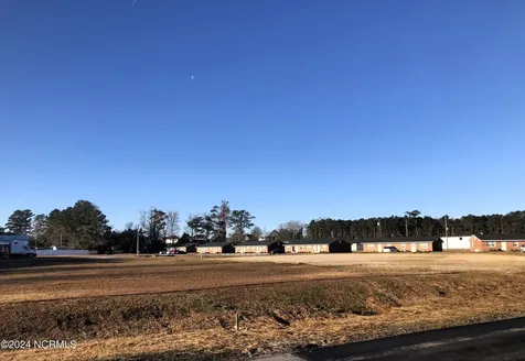 1906 Piney Green Road Jacksonville NC 28546