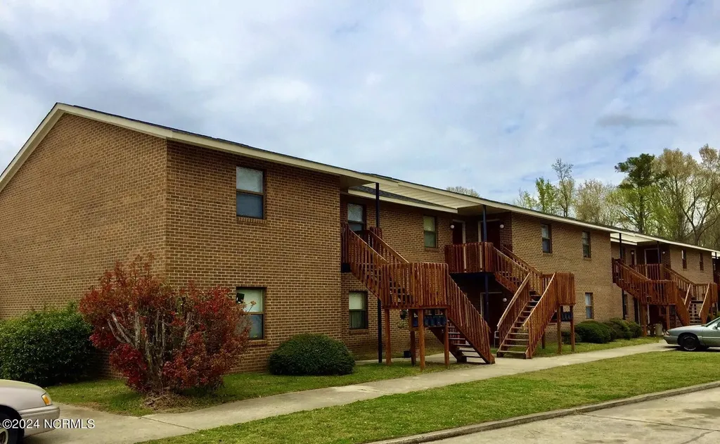 2903 E 5th Street Greenville NC 27858