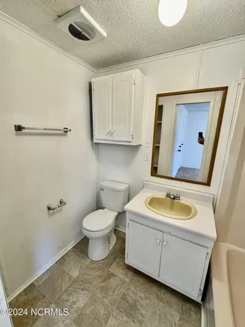 1504 Iris Circle Greenville NC 27858