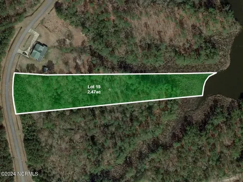 15 Alexander Drive Belhaven NC 27810