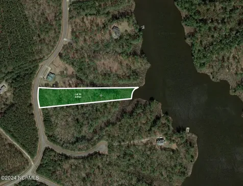 15 Alexander Drive Belhaven NC 27810