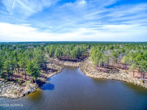 15 Alexander Drive Belhaven NC 27810