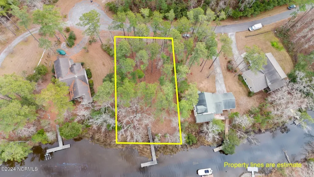 7013 Fairwinds Drive Oriental NC 28571