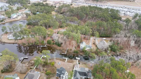7013 Fairwinds Drive Oriental NC 28571
