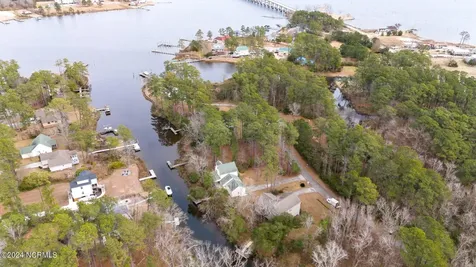 7013 Fairwinds Drive Oriental NC 28571