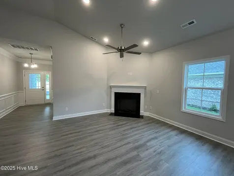 1204 Opaca Drive SE Bolivia NC 28422