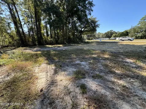 6747 Carolina Beach Road Wilmington NC 28412