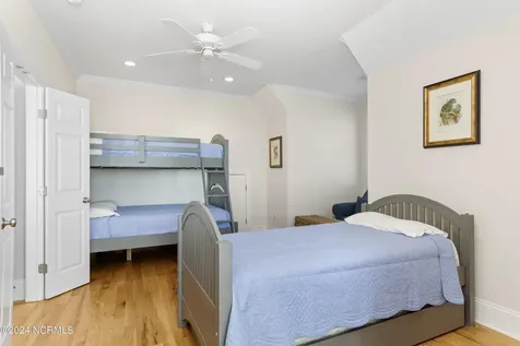 7127 Ocean Drive Emerald Isle NC 28594