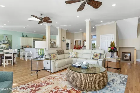 7127 Ocean Drive Emerald Isle NC 28594