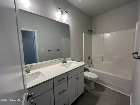 1237 Mandevilla Drive SE Bolivia NC 28422