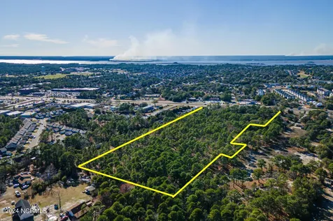 6231 Carolina Beach Road Wilmington NC 28412