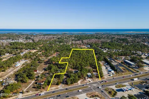 6231 Carolina Beach Road Wilmington NC 28412