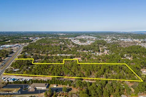 6231 Carolina Beach Road Wilmington NC 28412