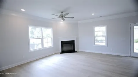 1215 Opaca Drive SE Bolivia NC 28422