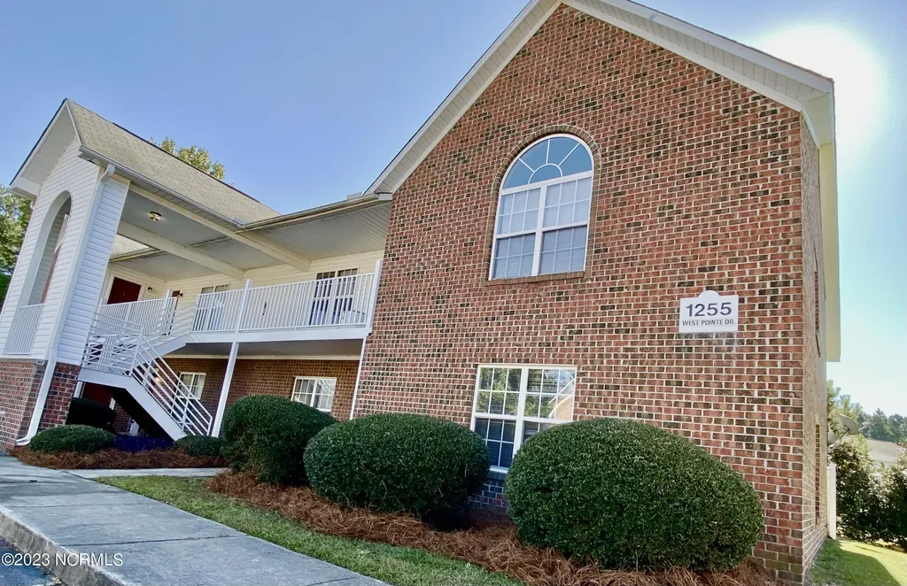 1247 Westpointe Drive Greenville NC 27834