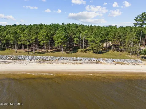 3 Sandy Bay Drive W Oriental NC 28571