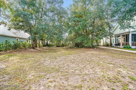 305 Fire Fly Lane SE Southport NC 28461