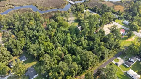 2 Dees Avenue Bayboro NC 28515