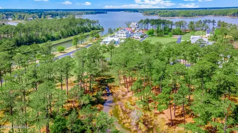 72 Oyster Point Road Oriental NC 28571