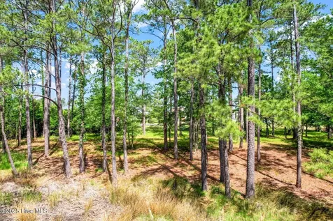 72 Oyster Point Road Oriental NC 28571