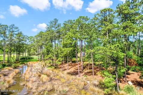 72 Oyster Point Road Oriental NC 28571