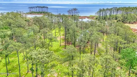 203 River Watch Road Oriental NC 28571