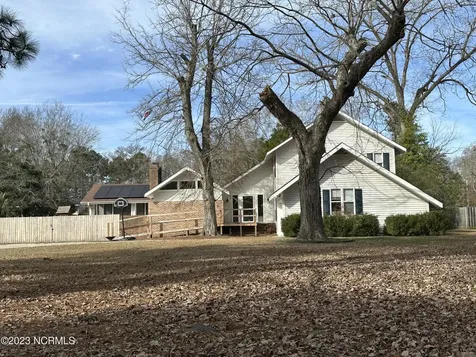 707 Highland Drive Laurinburg NC 28352