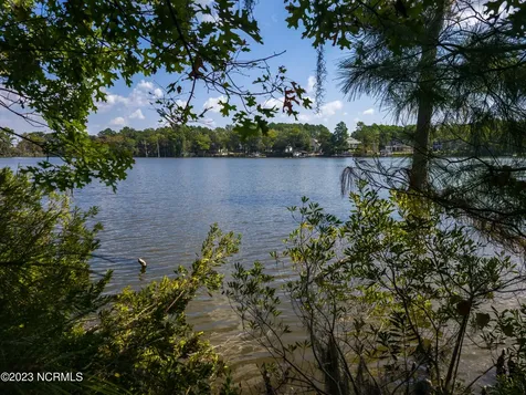 60 Kennedy Court N Hertford NC 27944
