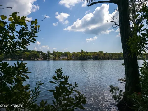60 Kennedy Court N Hertford NC 27944