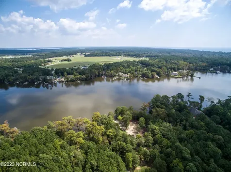 60 Kennedy Court N Hertford NC 27944