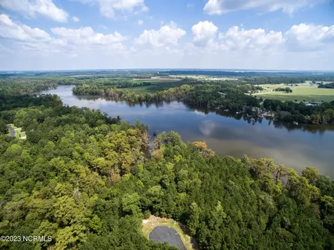 60 Kennedy Court N Hertford NC 27944